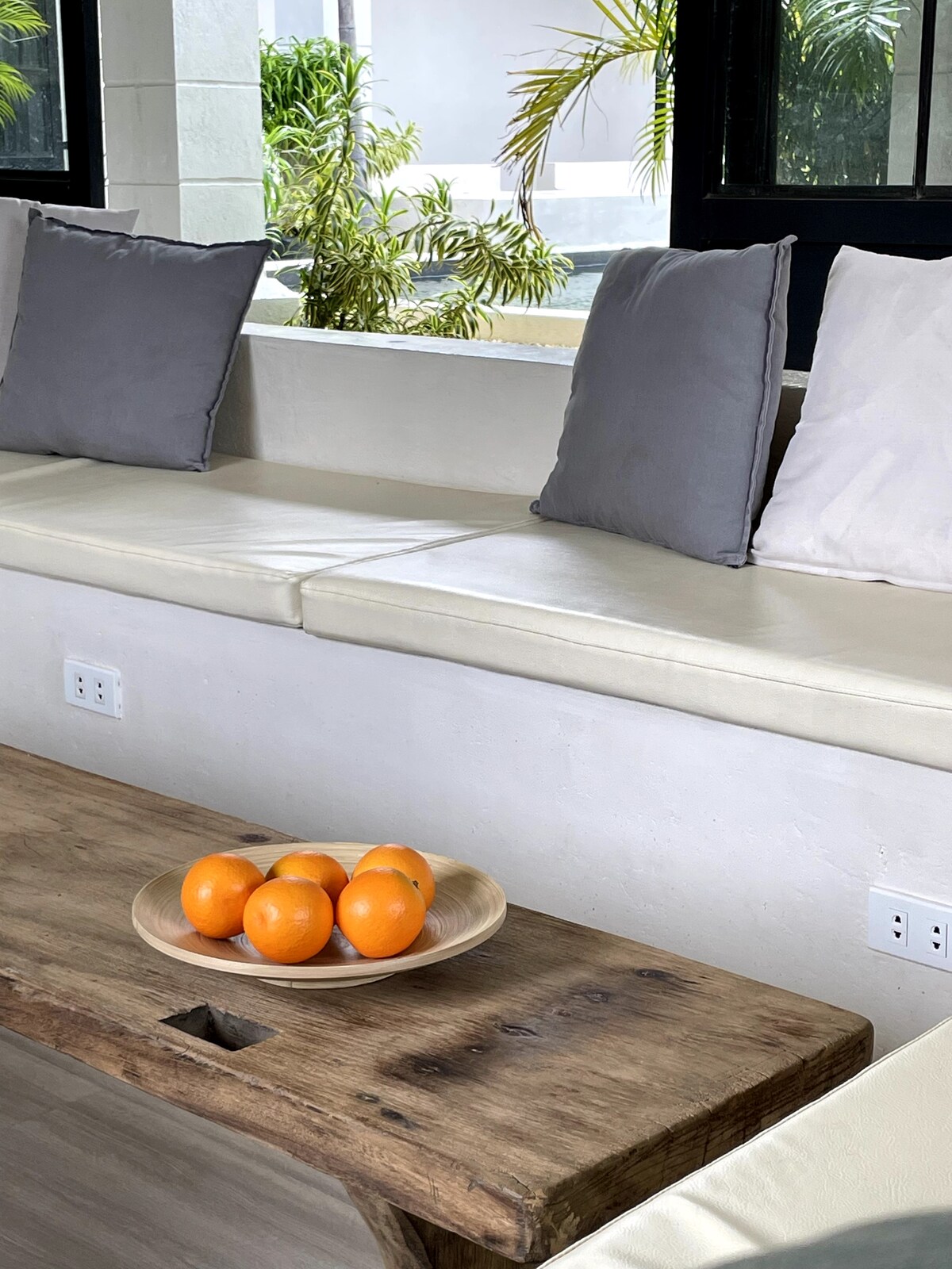 Casa Dos living area with oranges
